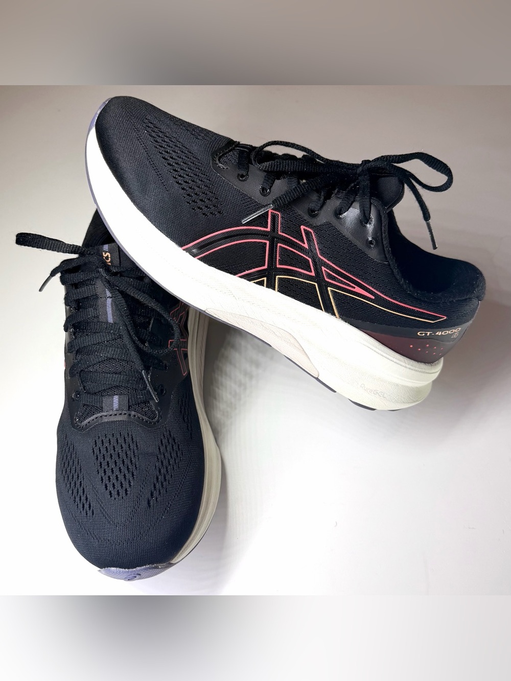 Asics Women’s GT- 4000 4 Athletic Running Shoes Black / White Size- 9 Wide